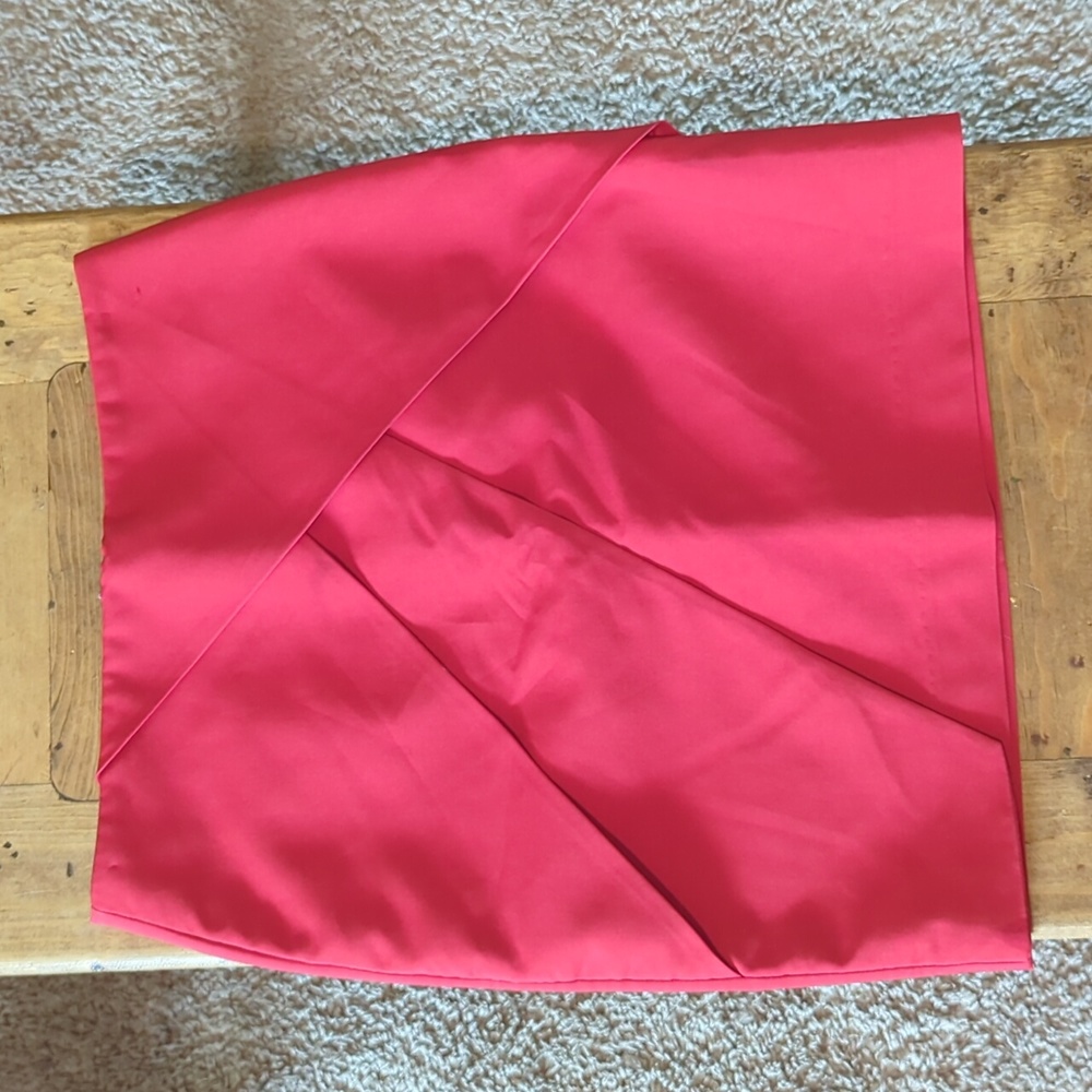 H&M red short skirt